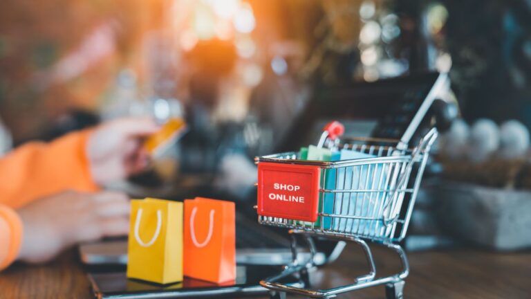 10 Best Ecommerce Website Builders for Your Online Store (2024)