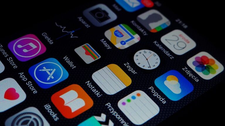 Mobile App Marketing Strategies for Success in a Competitive Landscape
